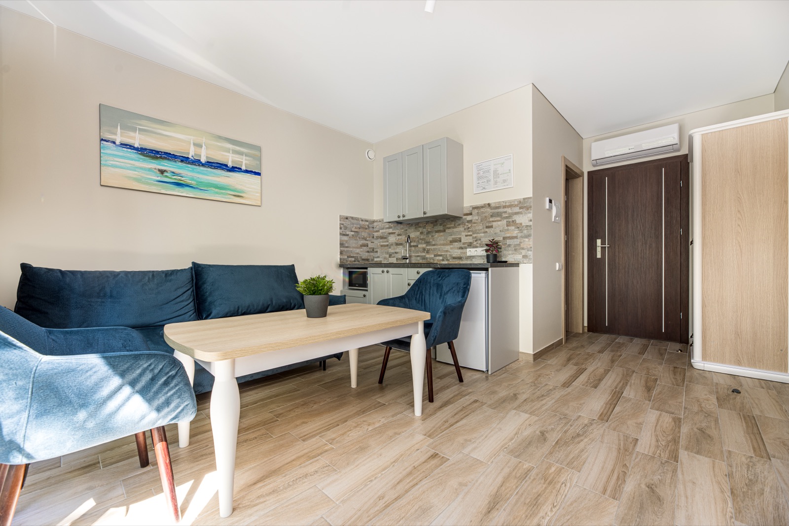 Keturvietis Delux Premium